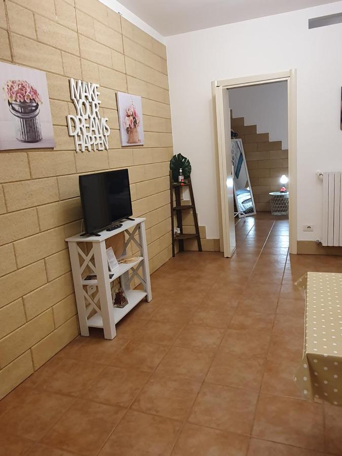 La Dimora Di Don Vito - Appartamento Confortevole Bari Extérieur photo