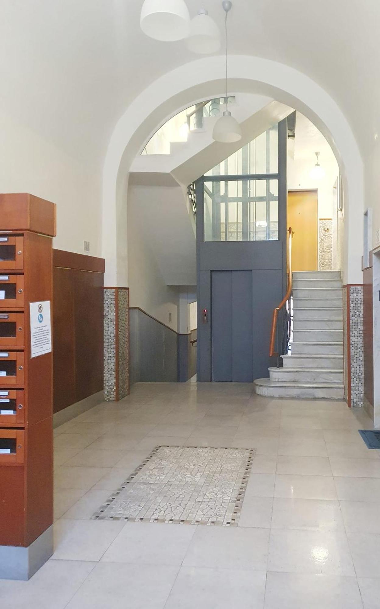La Dimora Di Don Vito - Appartamento Confortevole Bari Extérieur photo