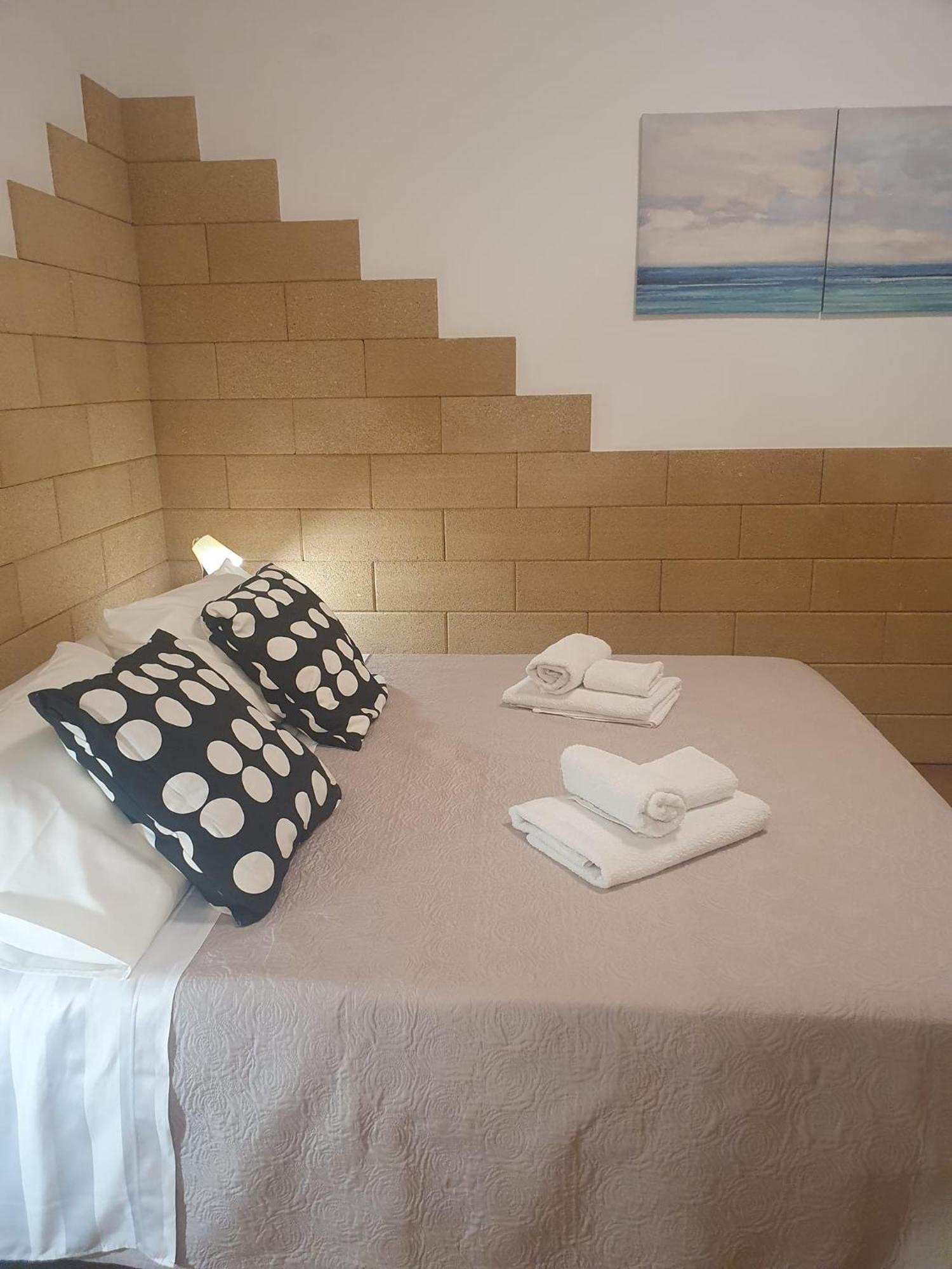 La Dimora Di Don Vito - Appartamento Confortevole Bari Extérieur photo