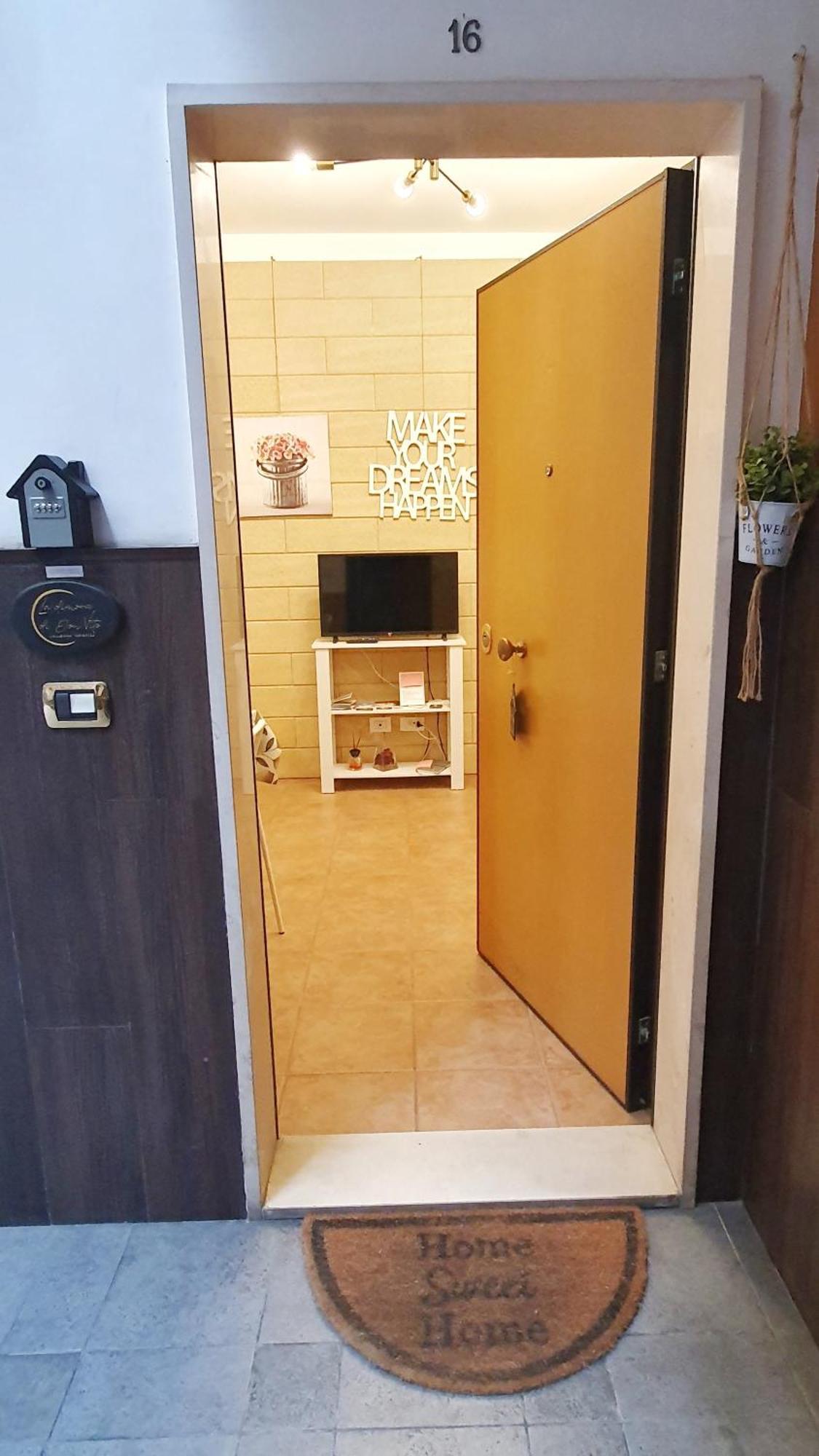 La Dimora Di Don Vito - Appartamento Confortevole Bari Extérieur photo