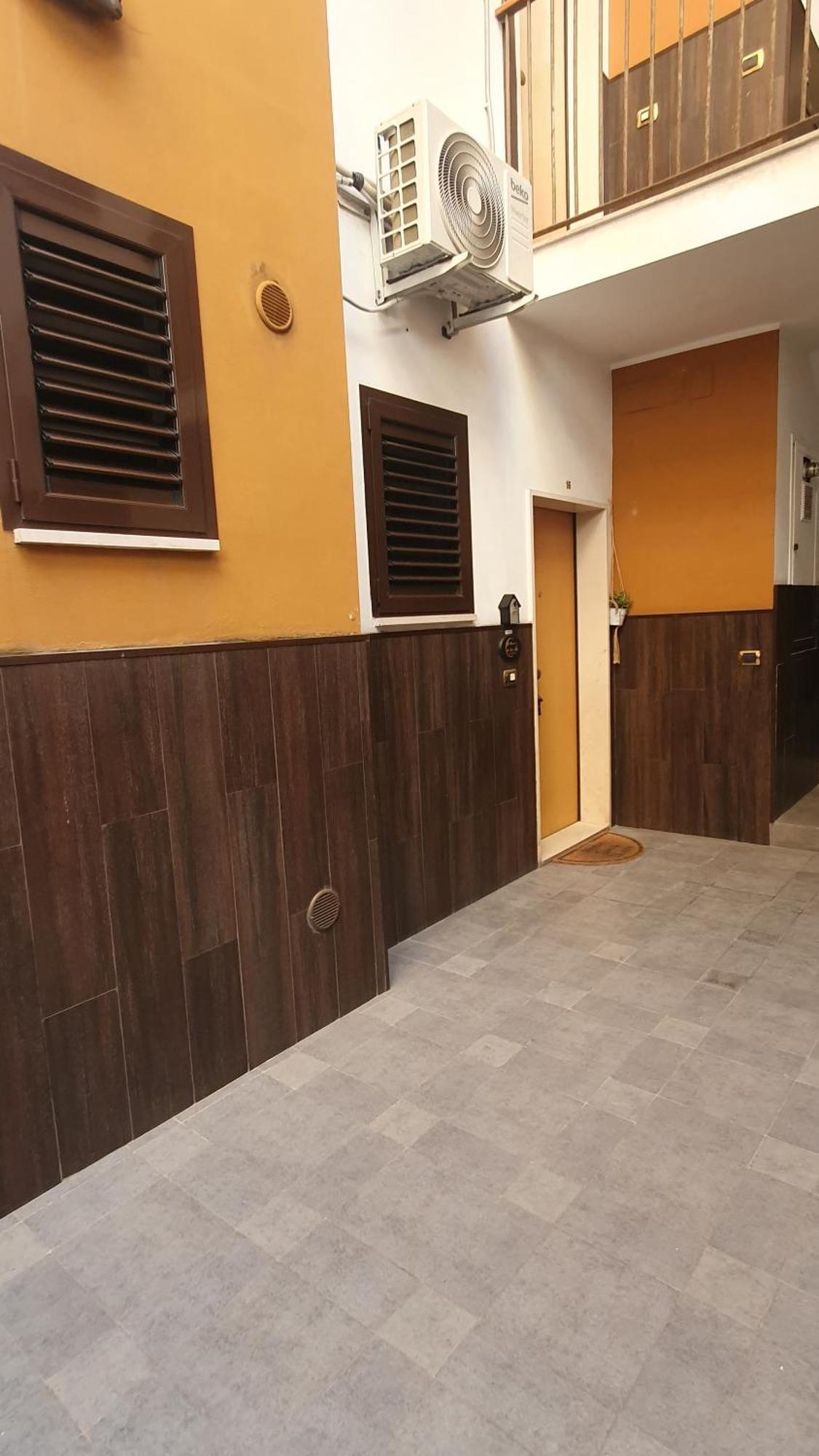 La Dimora Di Don Vito - Appartamento Confortevole Bari Extérieur photo